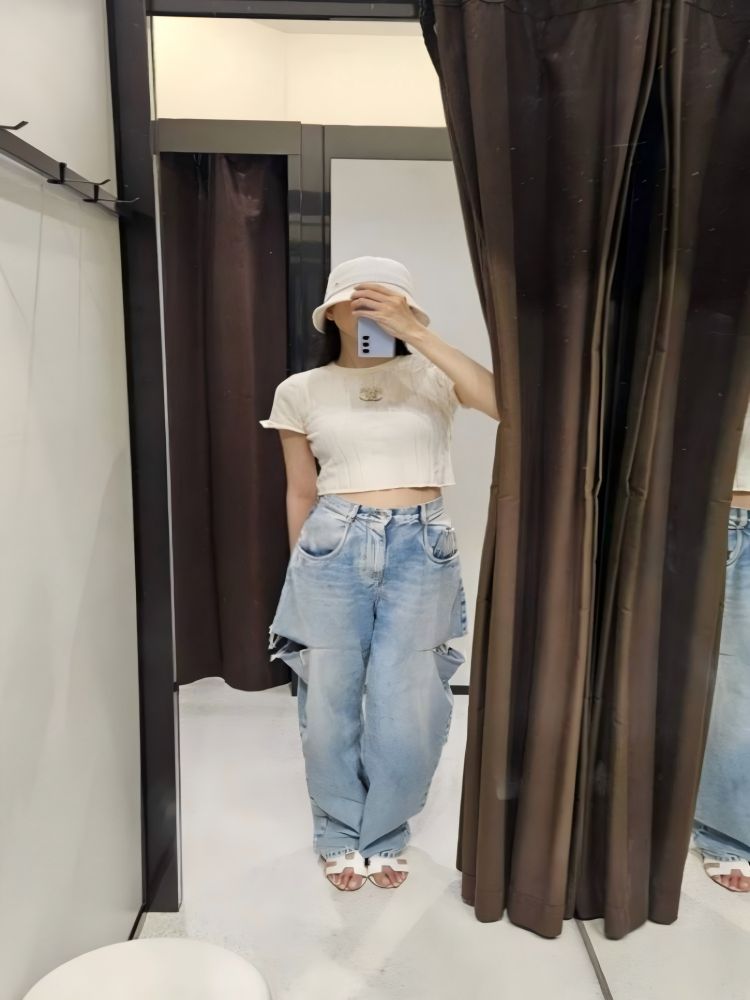 妻子在厨房被三个男人欺负的后果,专注高清电影